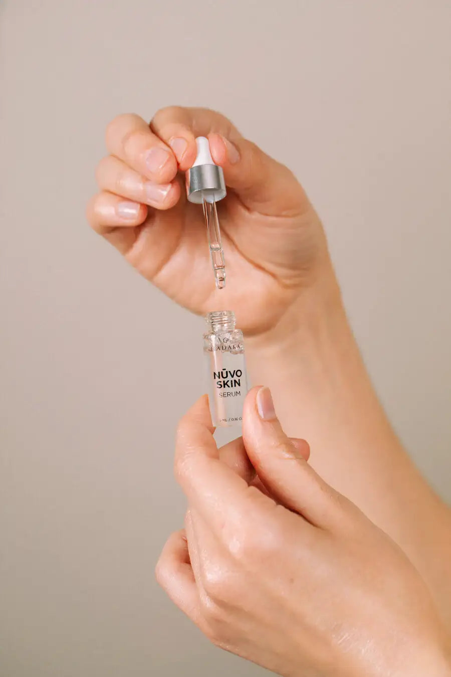 NŪVO SKIN. Masque pour les yeux microcristallin