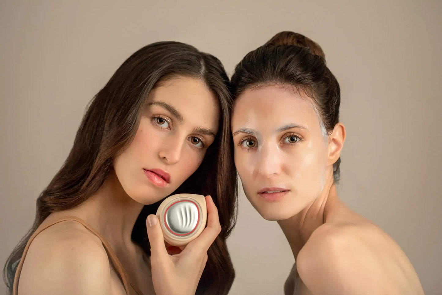 ILLŪMEN. APPAREIL DE BEAUTÉ DE LUMINOTHÉRAPIE À LED