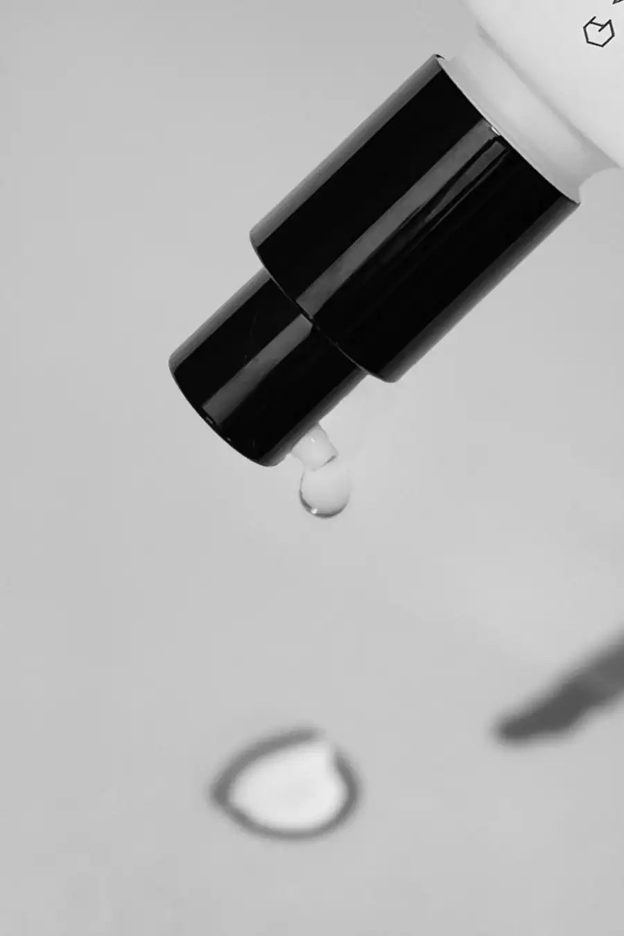 NŪVO MEN Hydrating Face Serum