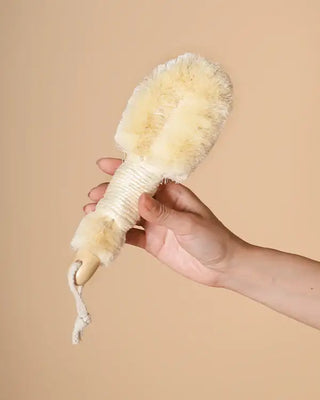 SISSI. Brosse sèche pour le corps en sisal