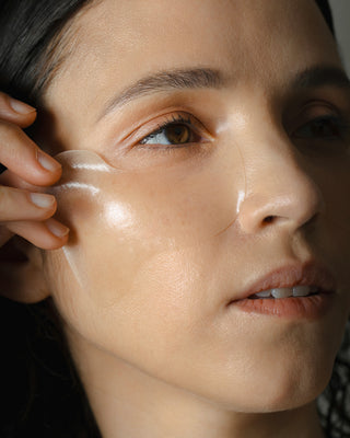 NŪVO SKIN Invisible Sleep Eye Mask - Depuff & Anti Wrinkle